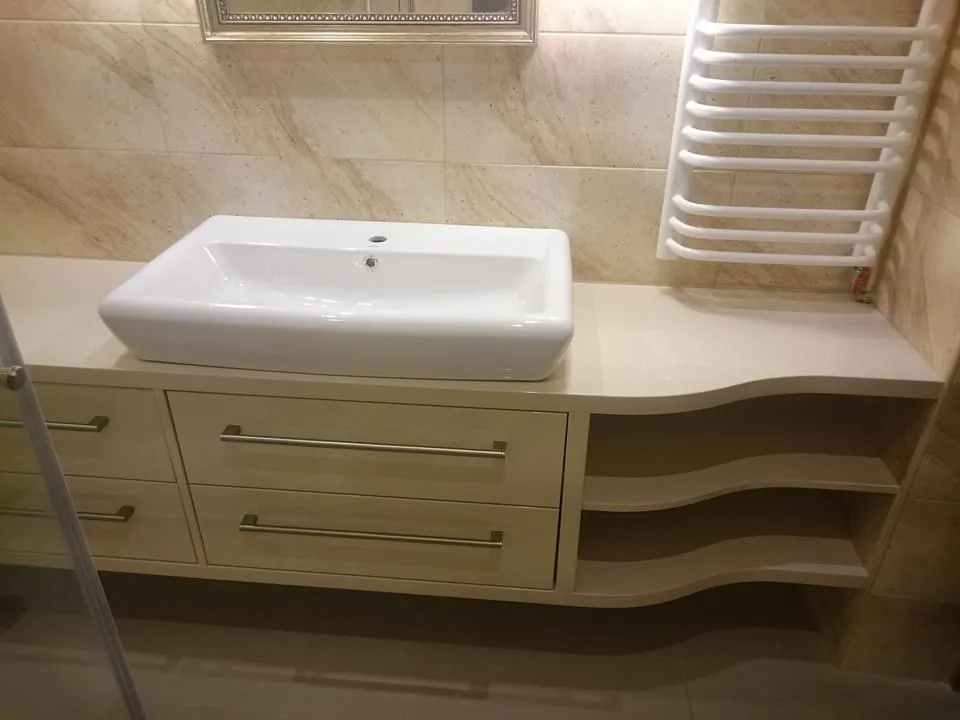 Przykład bathrooms z b-1 - Zdjęcie 1