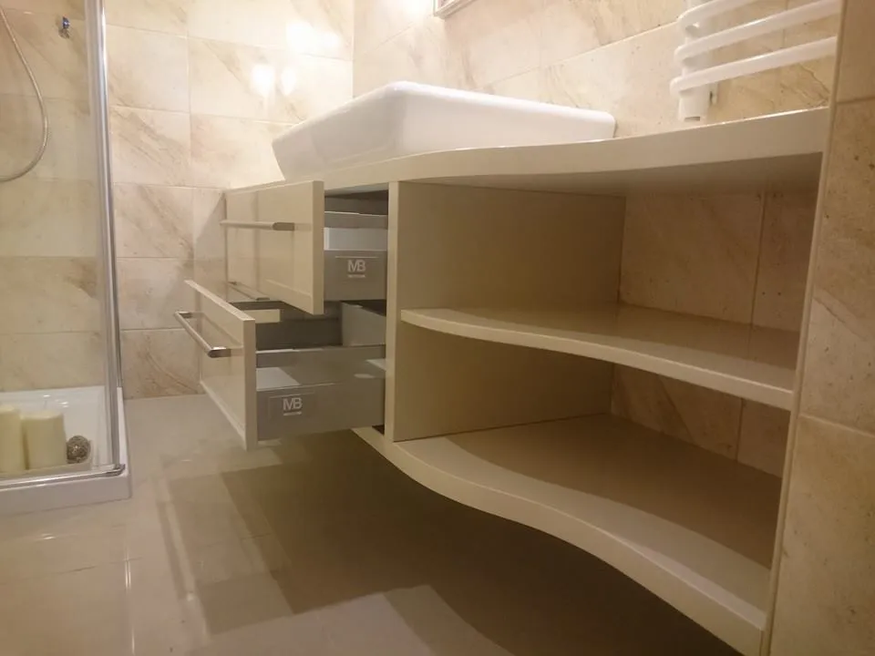 Przykład bathrooms z b-1 - Zdjęcie 4