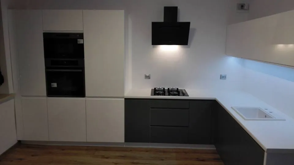 Przykład kitchens z rest - Zdjęcie 60